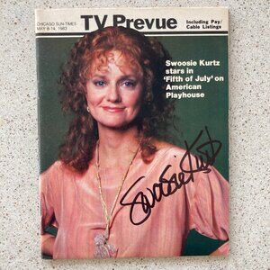 Swoosie Kurtz Signed Chicago Sun-Times TV Prevue Local TV Guide MAY 8 1983 VG